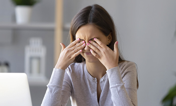 ¿Cómo diferenciar la alergia del ojo seco?